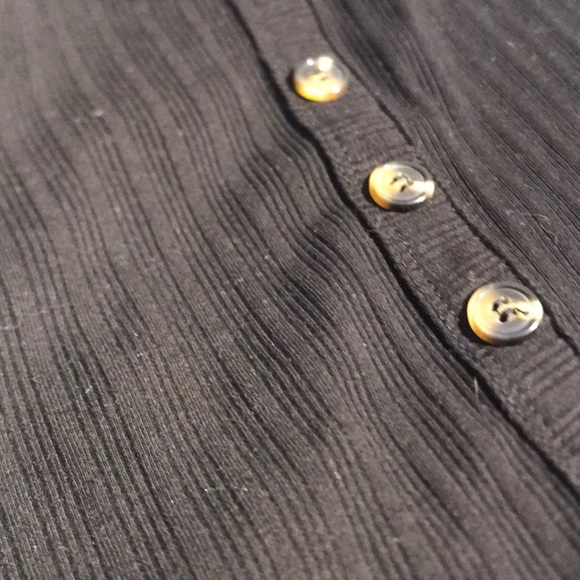 🐮3/15in style crop top NWOT - Picture 2 of 3